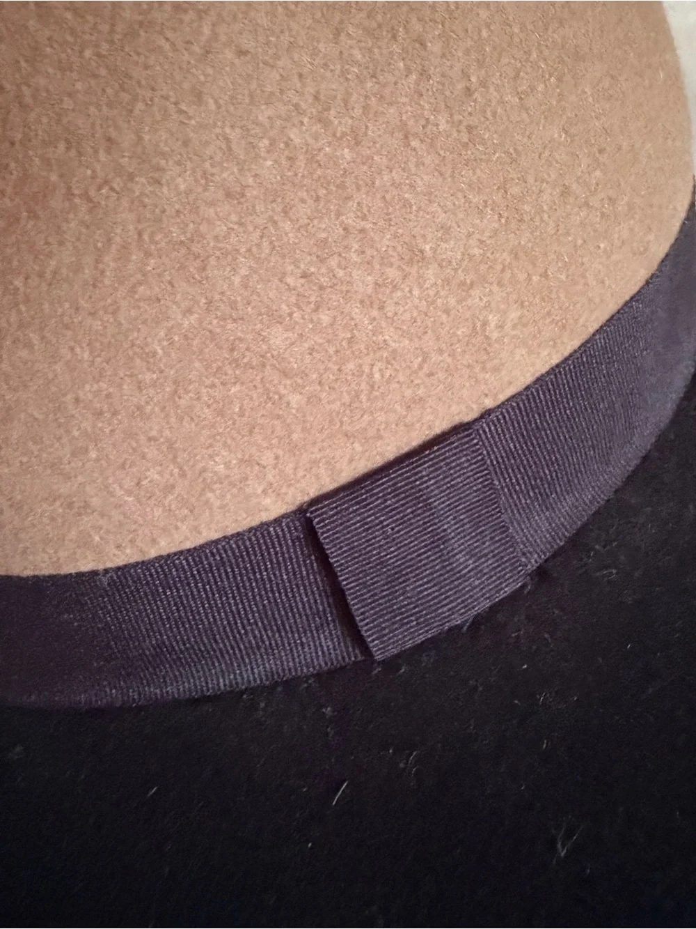 Ecote Urban Outfitters Two-Tone Wool Fedora Hat in Brown and Black. Fall.